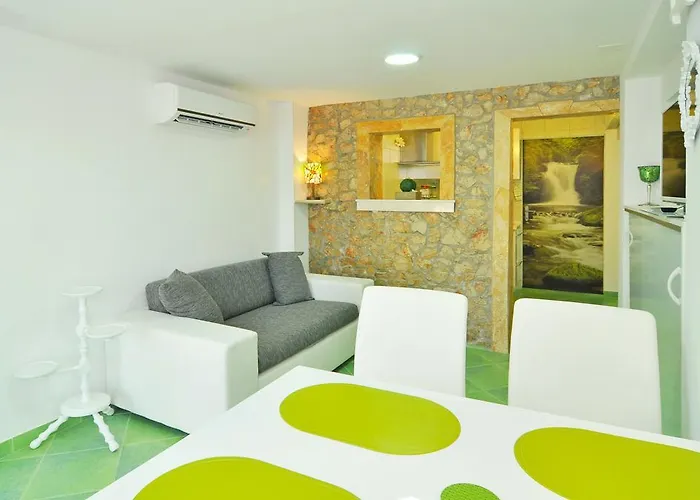Steli Apartman *