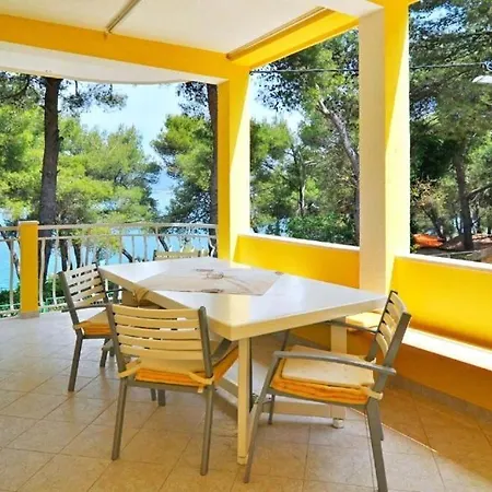 Steli Apartman Slatine