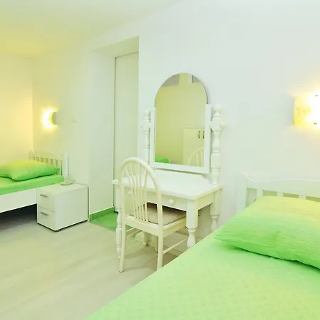 Steli Apartman Slatine